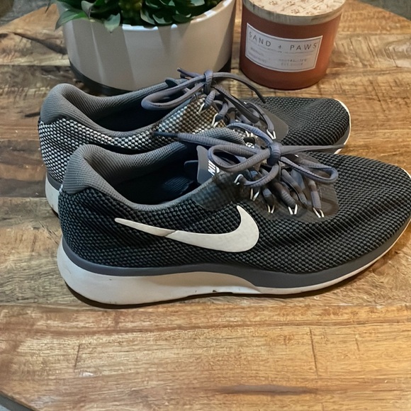 Nike gray and white sneakers. - Picture 1 of 3